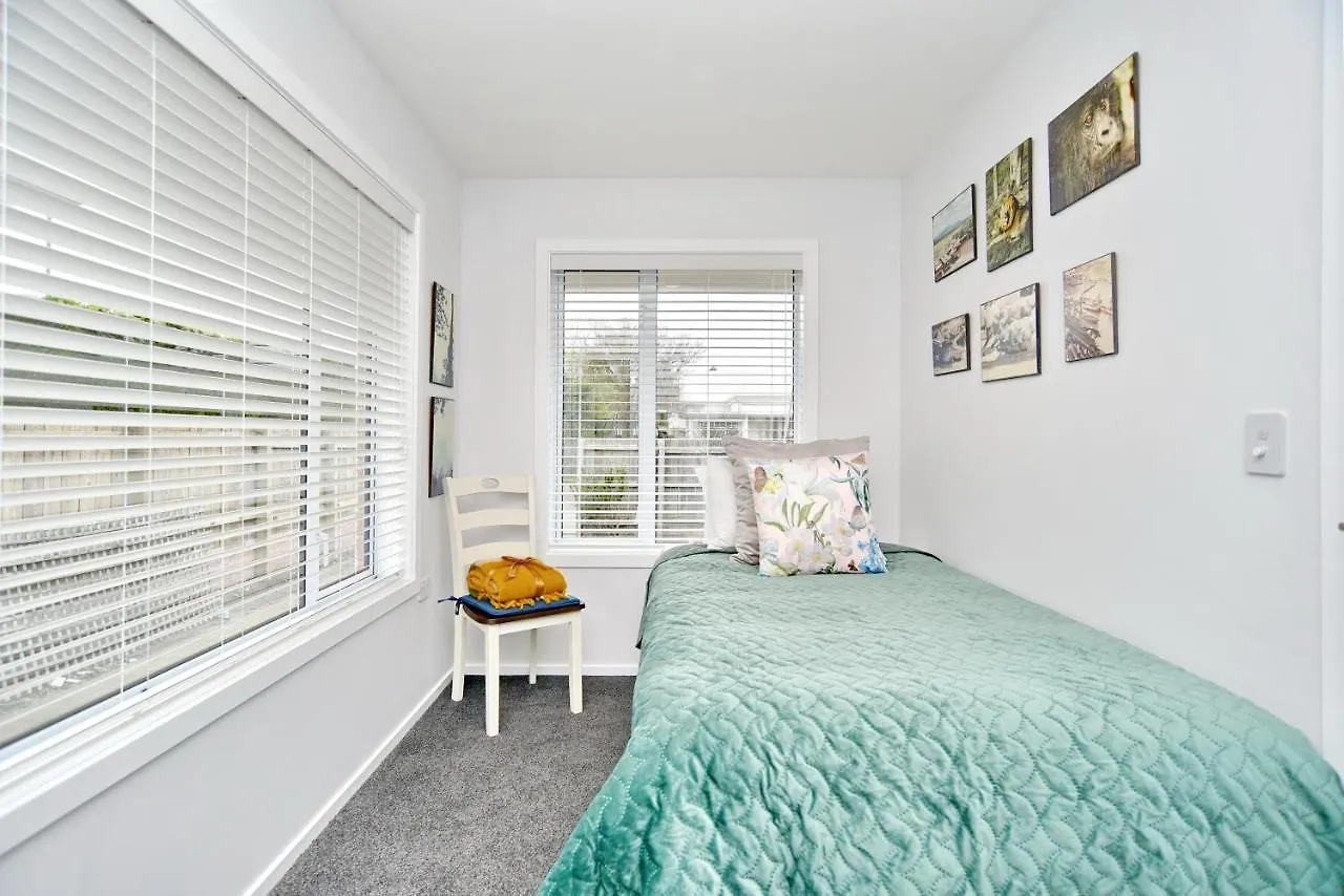 Brockworth Place - Christchurch Holiday Homes
