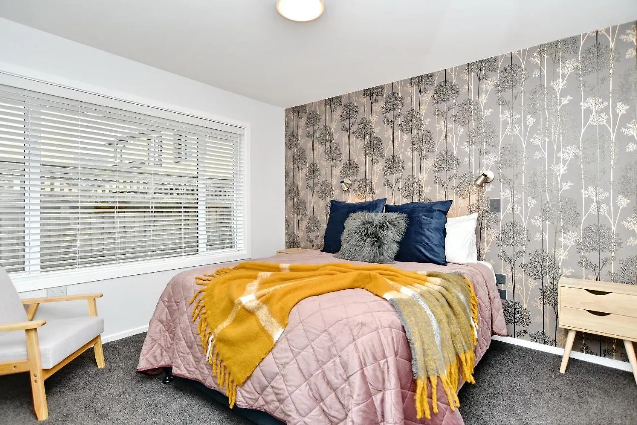 Brockworth Place - Christchurch Holiday Homes New Zealand